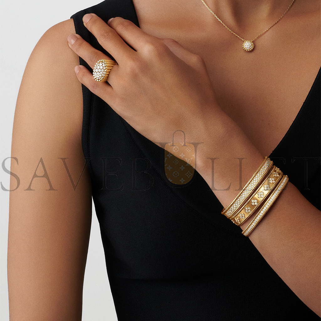 v*n cl*f arpels perlÉe clovers bracelet, small model - yellow gold, Di*m*nd vcaro56200